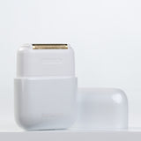 Impacto Micro Wet-Dry Shaver (White)